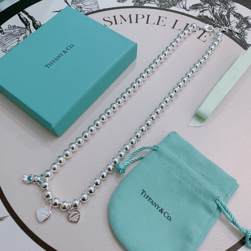T*f*ny necklaces